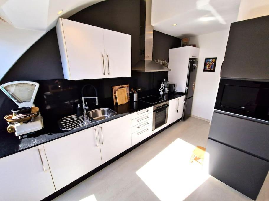 Apartamento Deluxe Vistas Al Mar Burela Luaran gambar