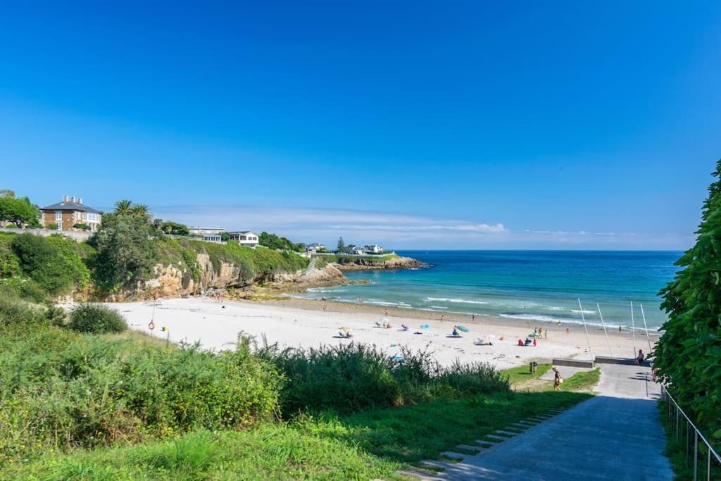 Apartamento Deluxe Vistas Al Mar Burela Luaran gambar